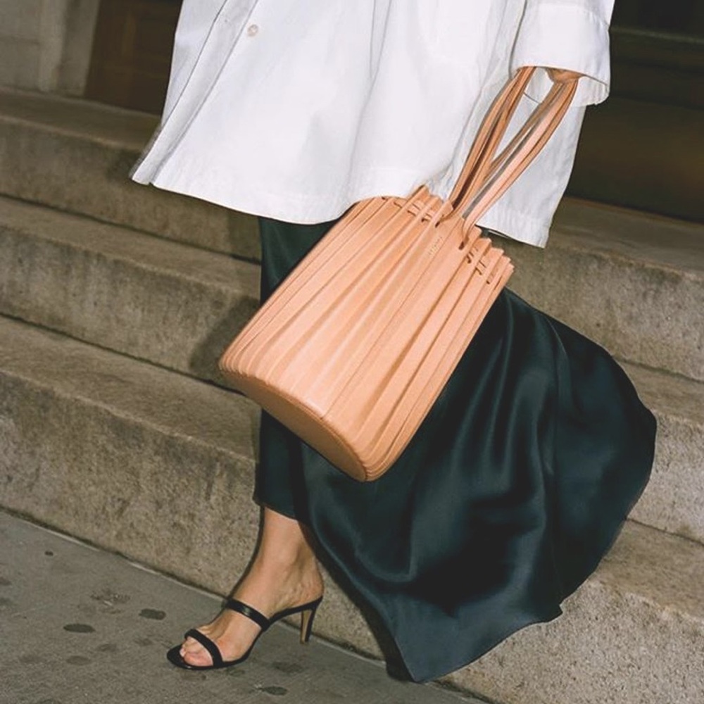 A New Day Peach-Pink Faux Leather Pleated Cinch Shoulder Bag – NWT
